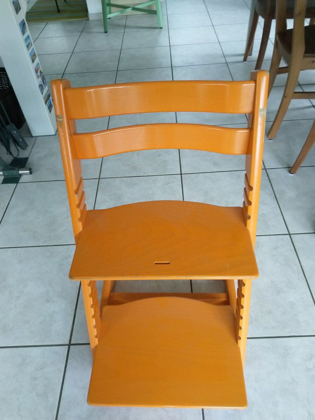 Stokke Hochstuhl Tripp Trapp orange kaufen auf Ricardo