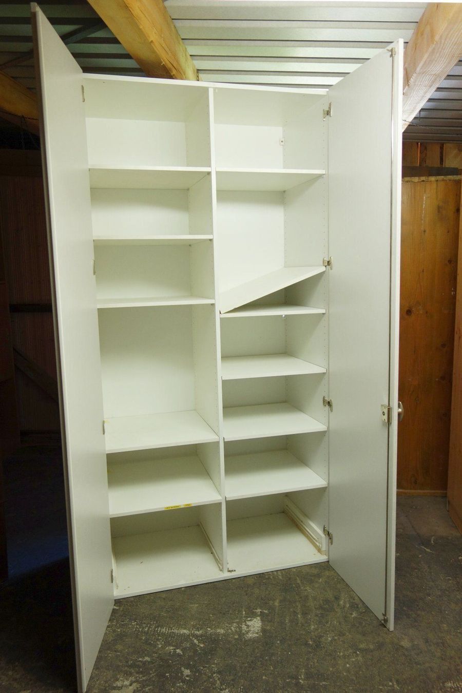 Büroschrank (153) kaufen auf Ricardo