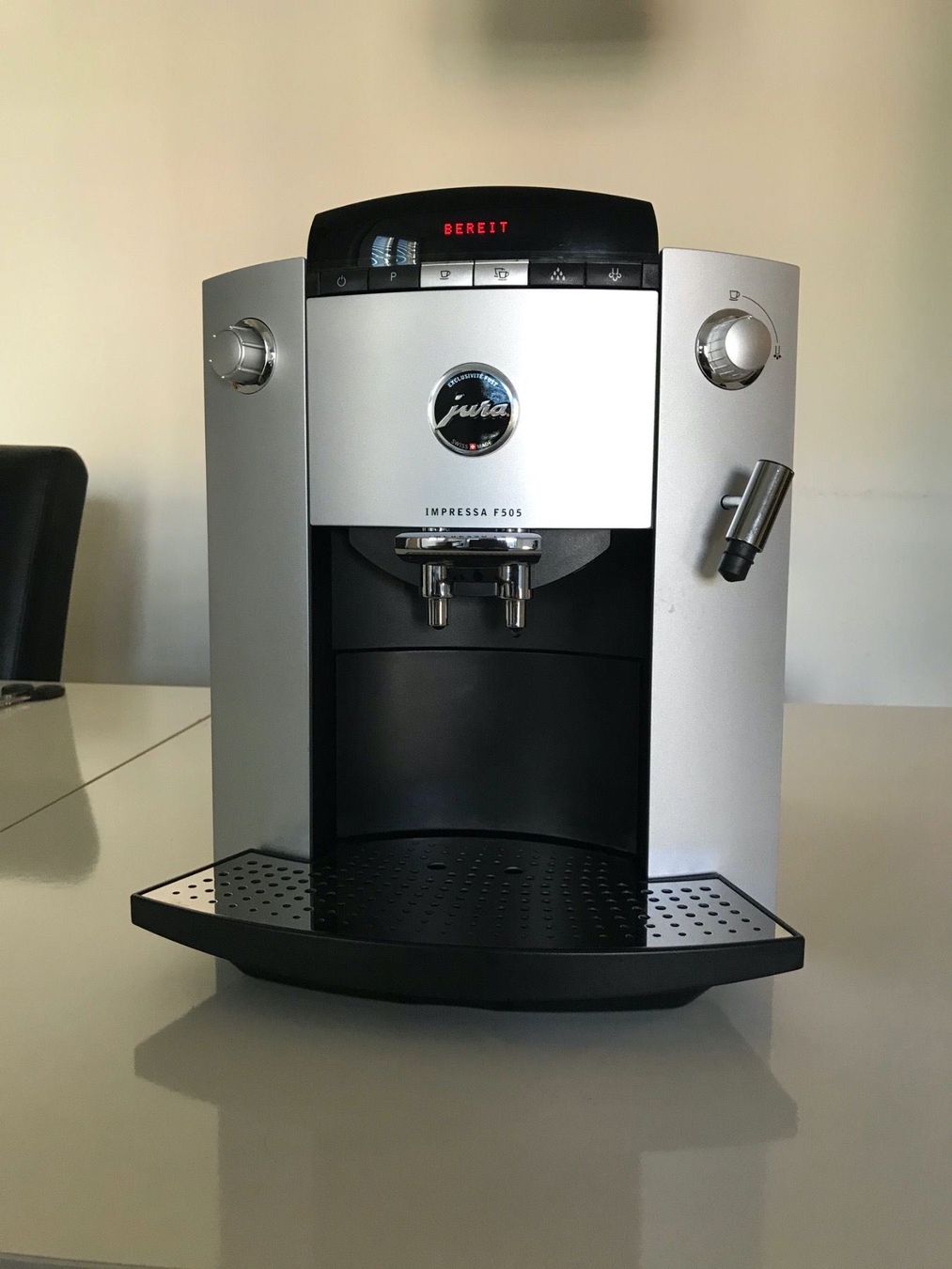 Jura Kaffeemaschine Vollautomat kaufen auf Ricardo