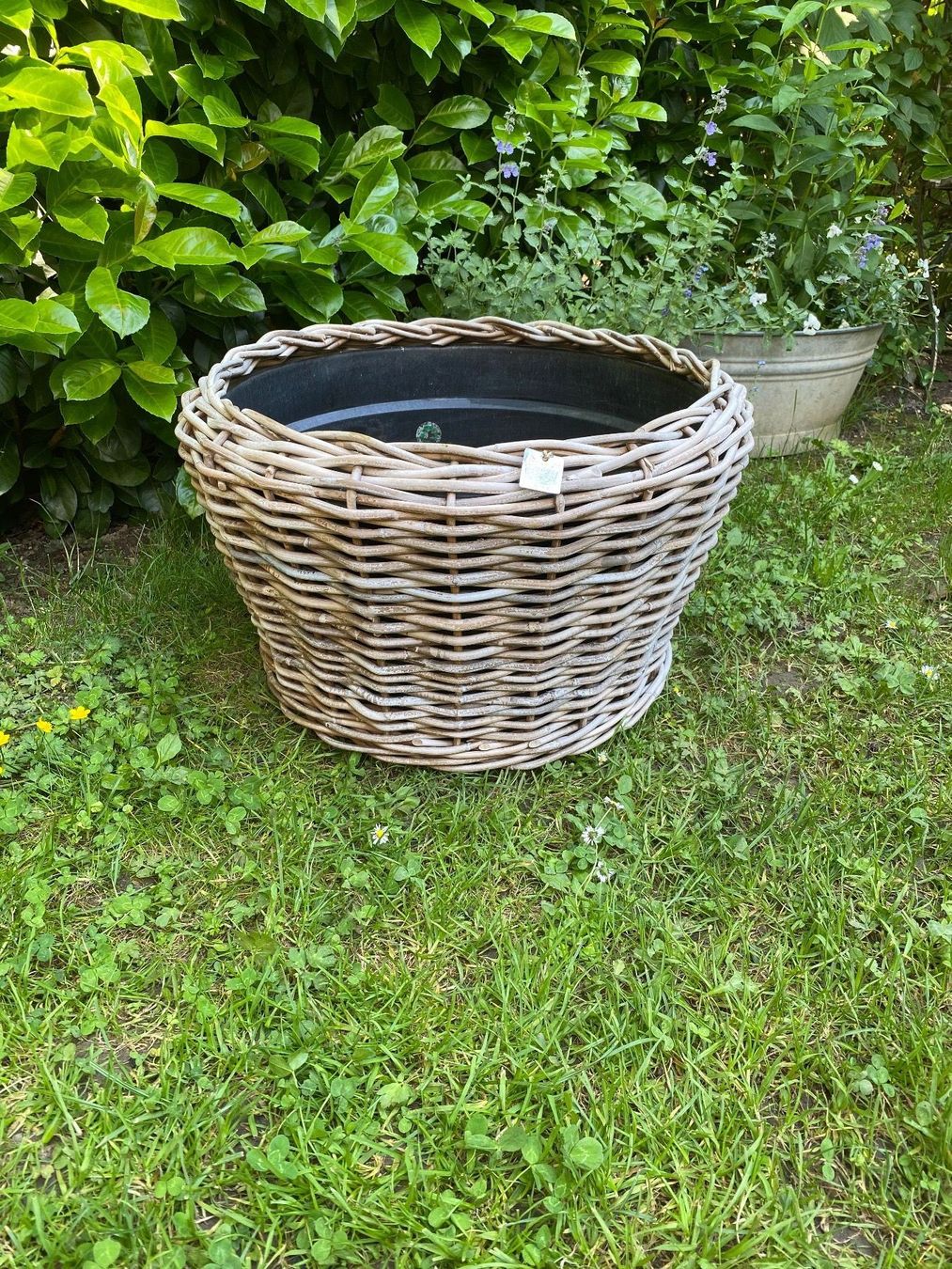  Rattan  Blumentopf  D57cm mit Patina Kaufen auf Ricardo