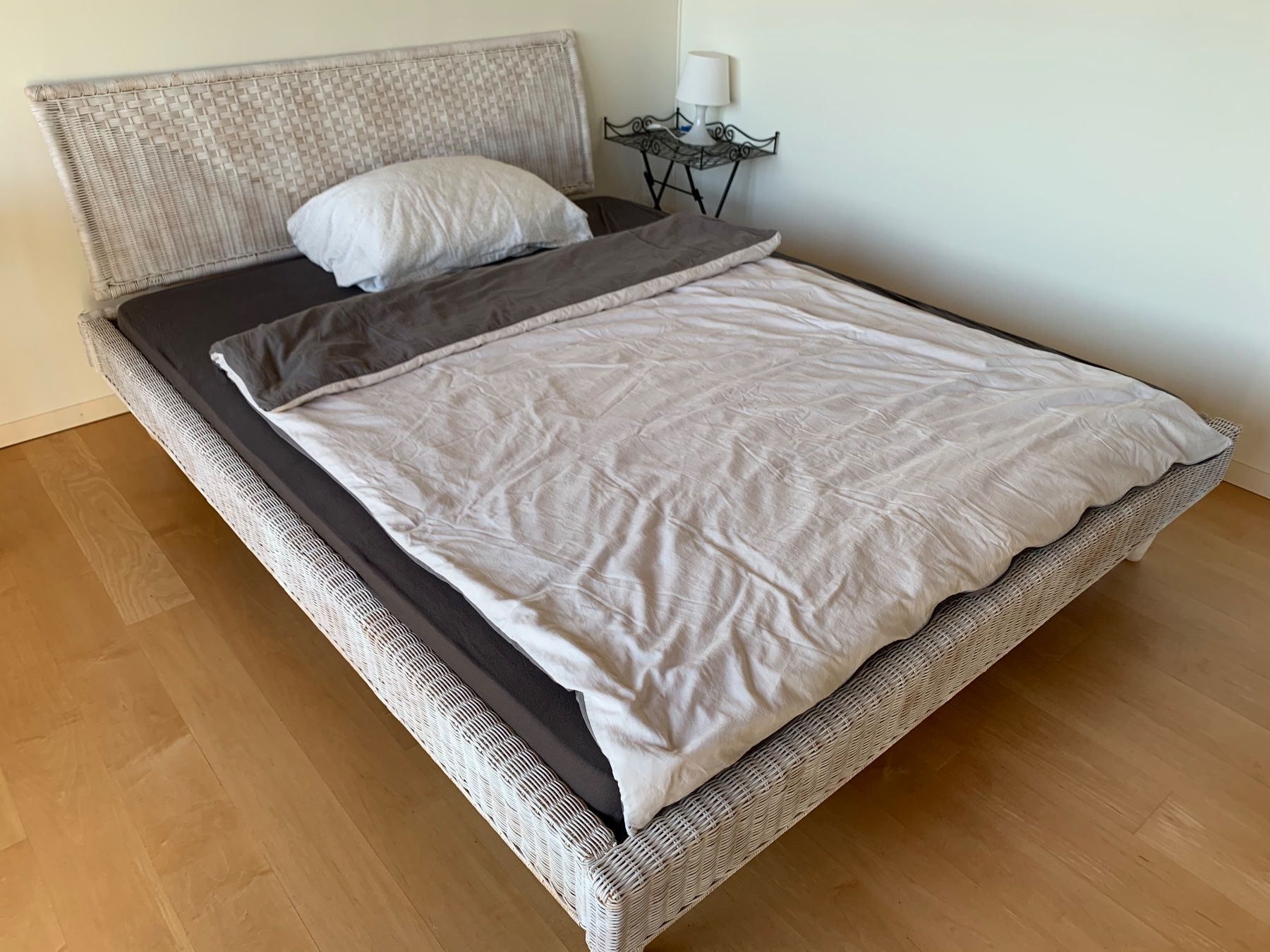 10+ Best Sammlung Rattan Schlafzimmer Komplett : Bett 140x200 Doppelbett 2x Nachtkommoden -Dreamnight- in ... : Das futonbett, dessen konzept aus japan kommt.