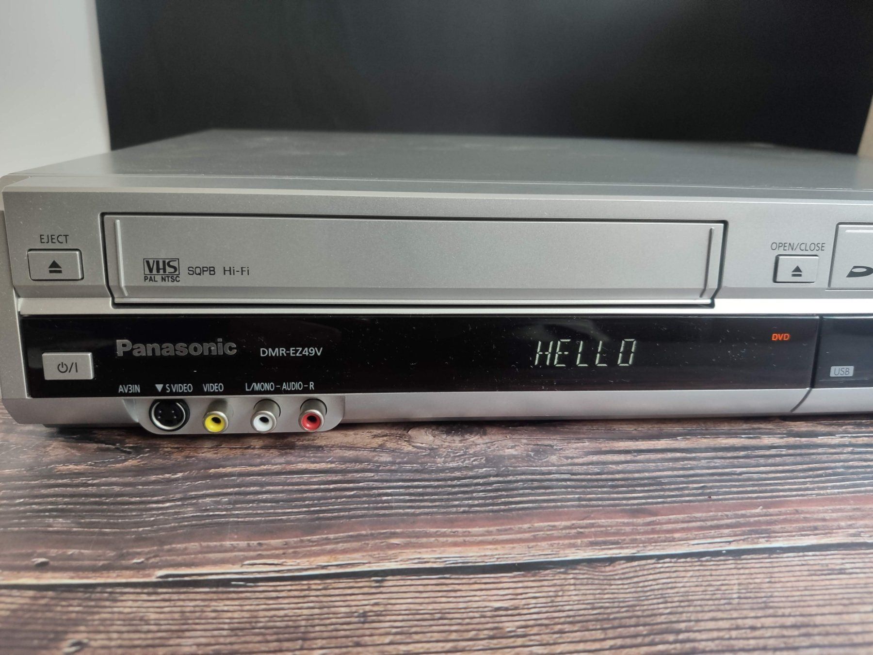 Panasonic DMR-EZ49V - DVD/VHS Recorder | Kaufen auf Ricardo