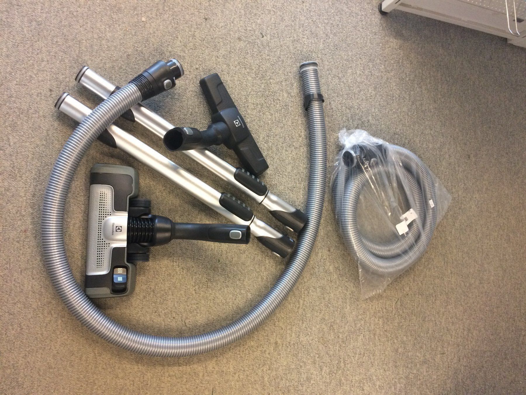 div. Zubehör zu Electrolux Staubsauger kaufen auf Ricardo