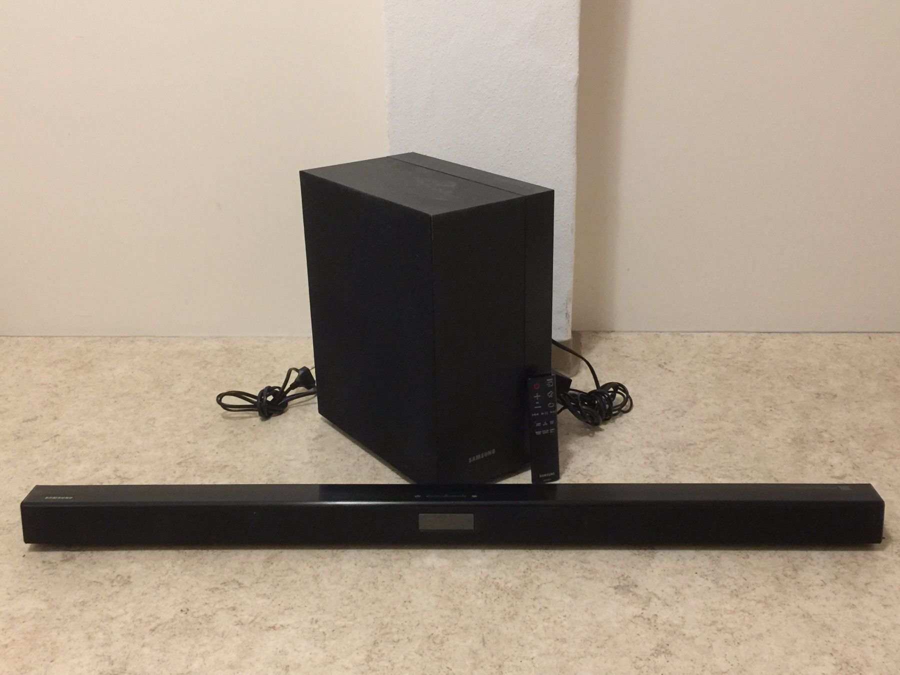 Soundbar Samsung HWH450 kaufen auf Ricardo