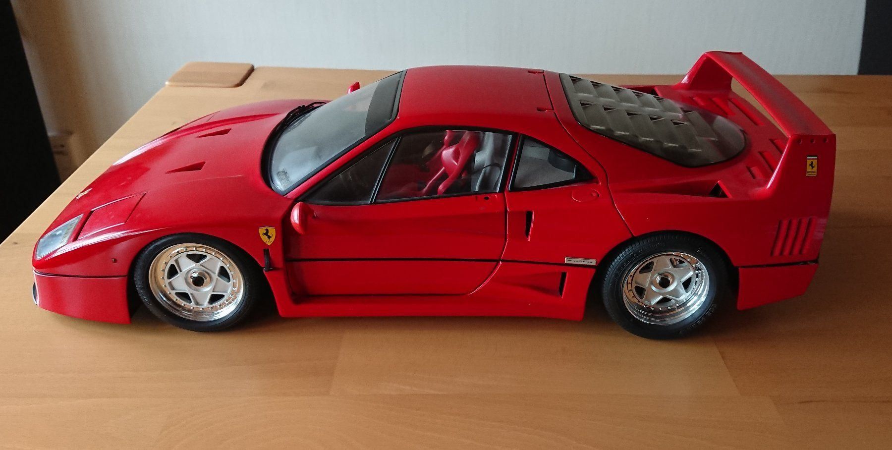 Ferrari f40 pocher