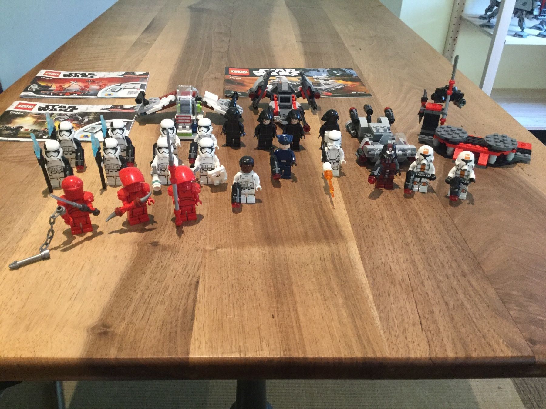 Diverse Lego Star Wars Figuren und Sets kaufen auf Ricardo