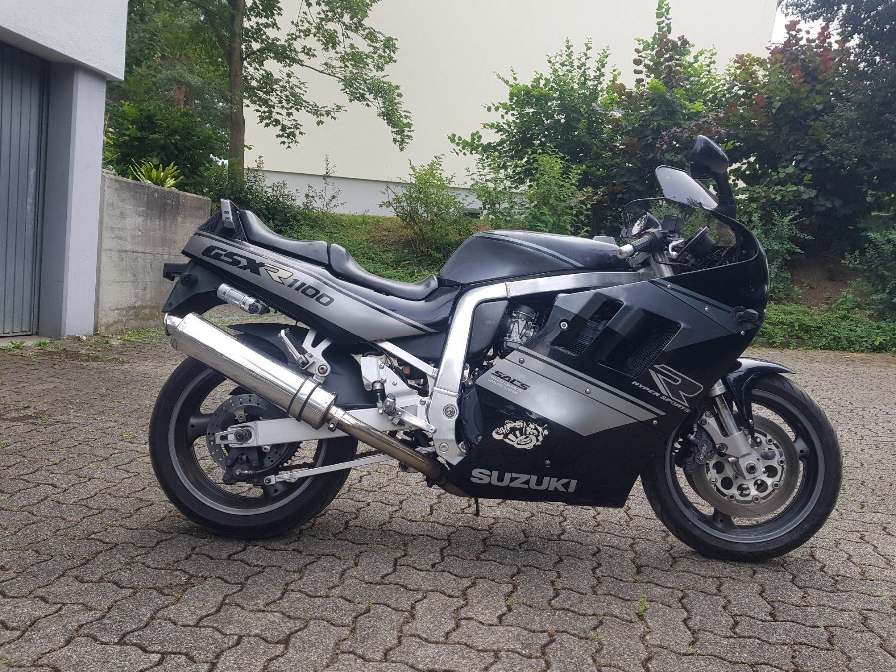 Suzuki gsx r 1100