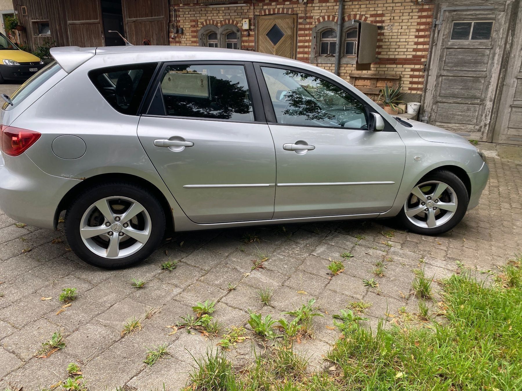 Mazda 3 bk салон