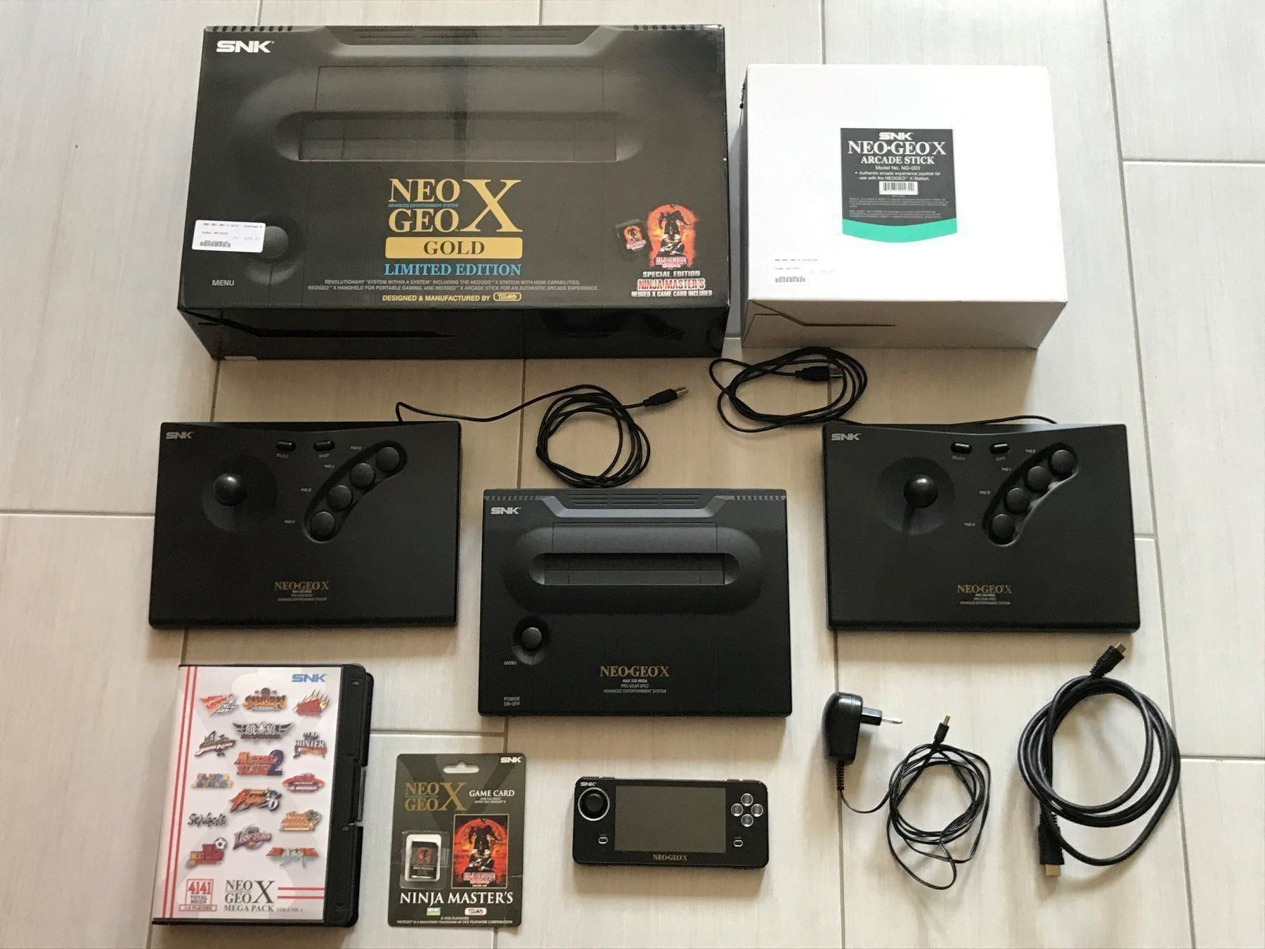 Neo Geo X Gold Limited Edition Complete Acheter Sur Ricardo