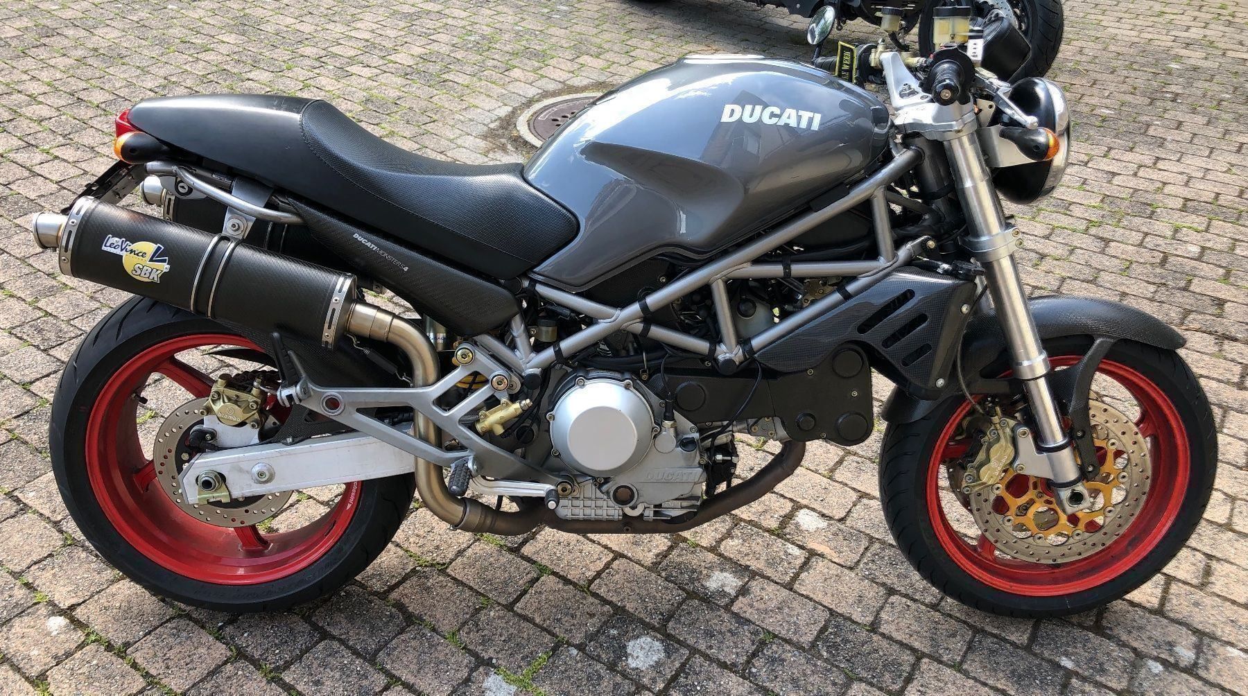 Ducati Hyper Monster 916 kaufen auf Ricardo
