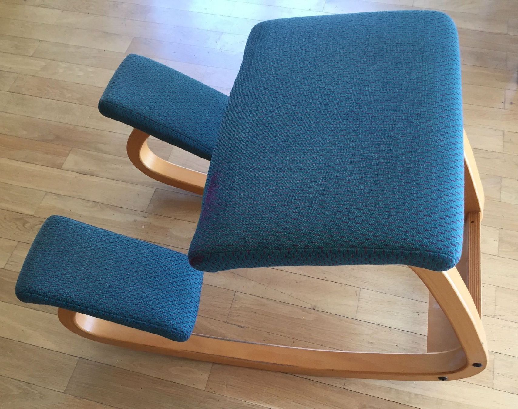 Ergonomischer Stuhl Holz Bilder | Milt's Dekor