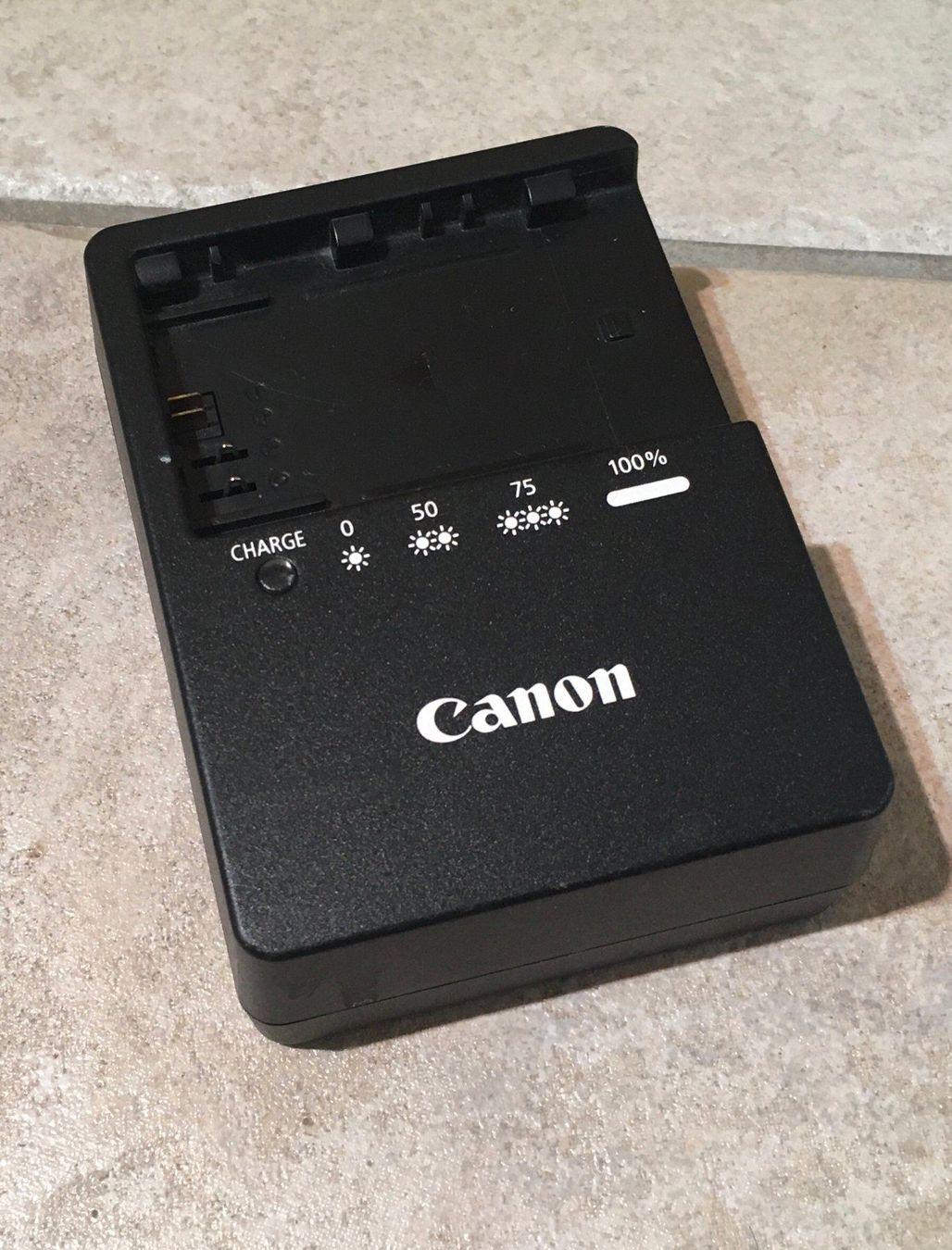 Canon Battery Charger LCE6 DS510101 Acheter sur Ricardo