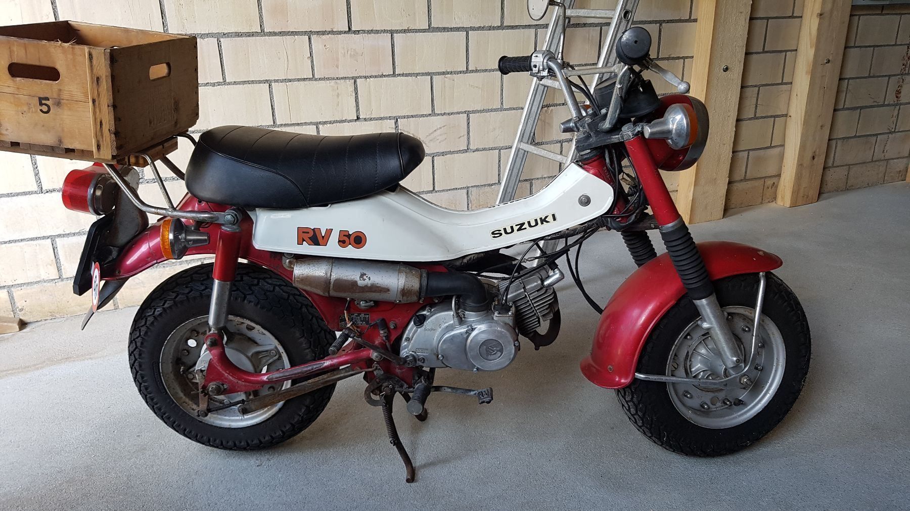 Suzuki rv 50