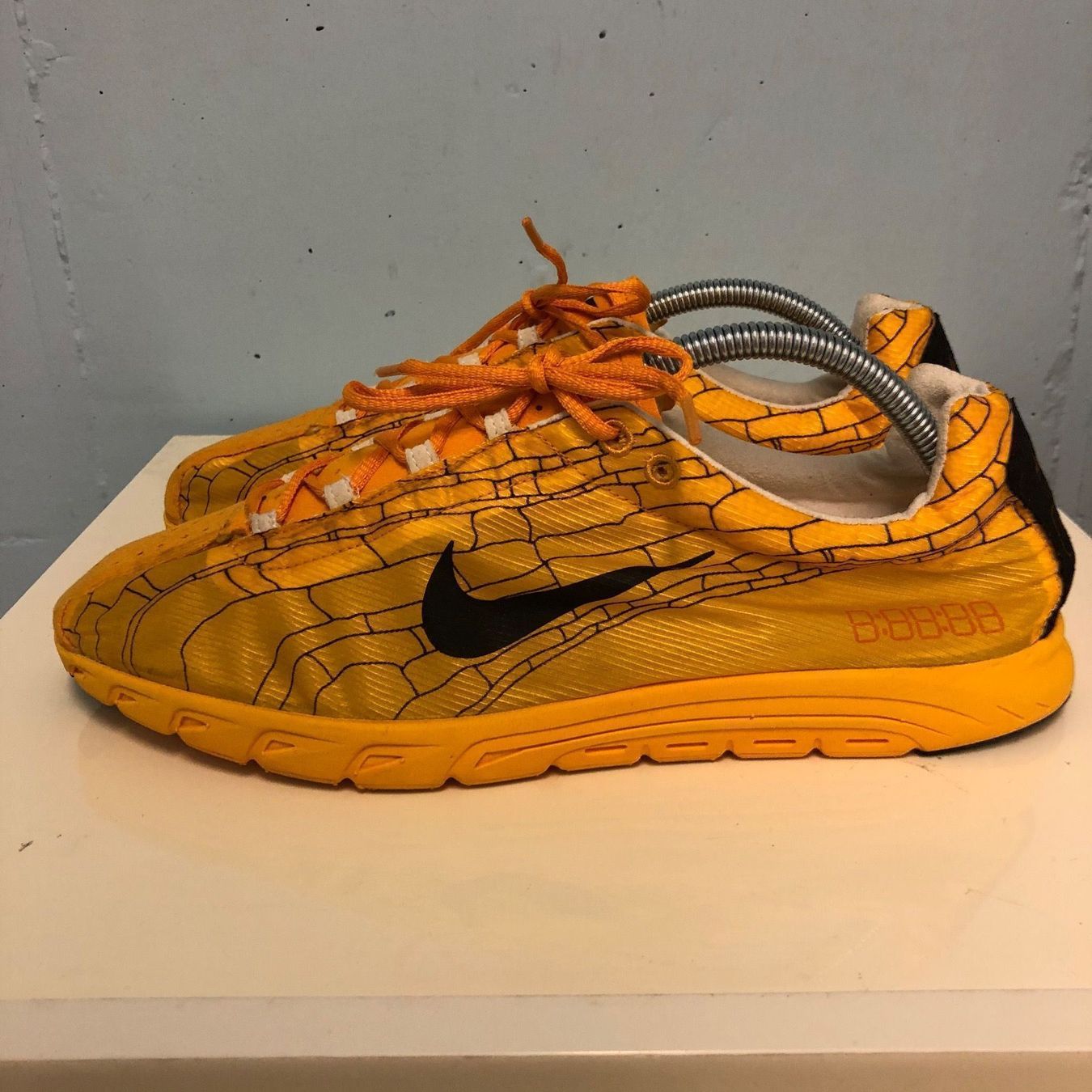 nike mayfly racing shoe