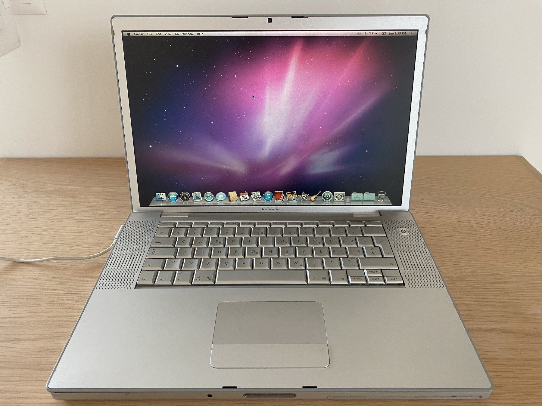 Apple Macbook Pro 06 Kaufen Auf Ricardo