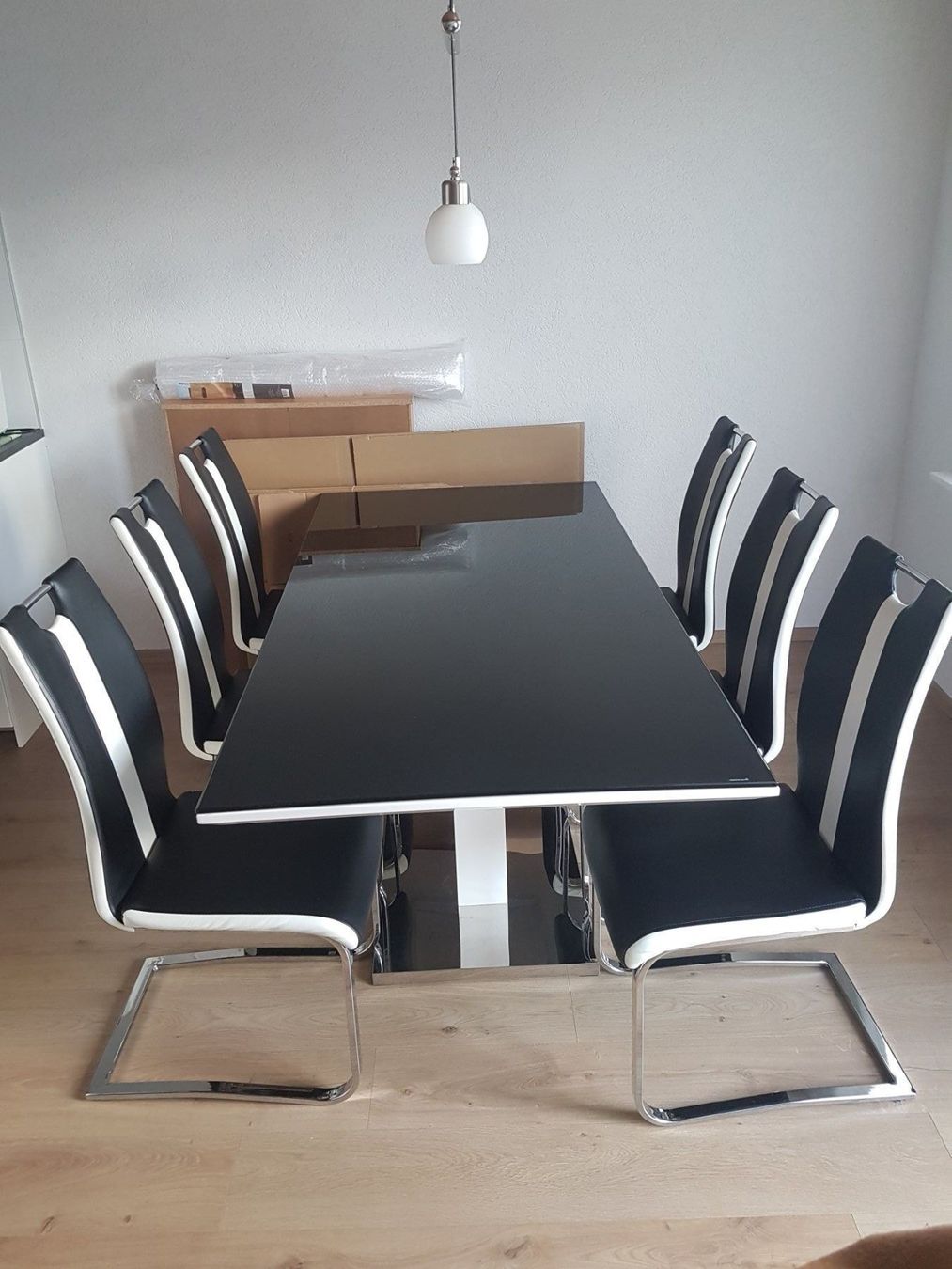 Esstisch 180 x 90 cm und inkl. 6 Stühlen kaufen auf Ricardo