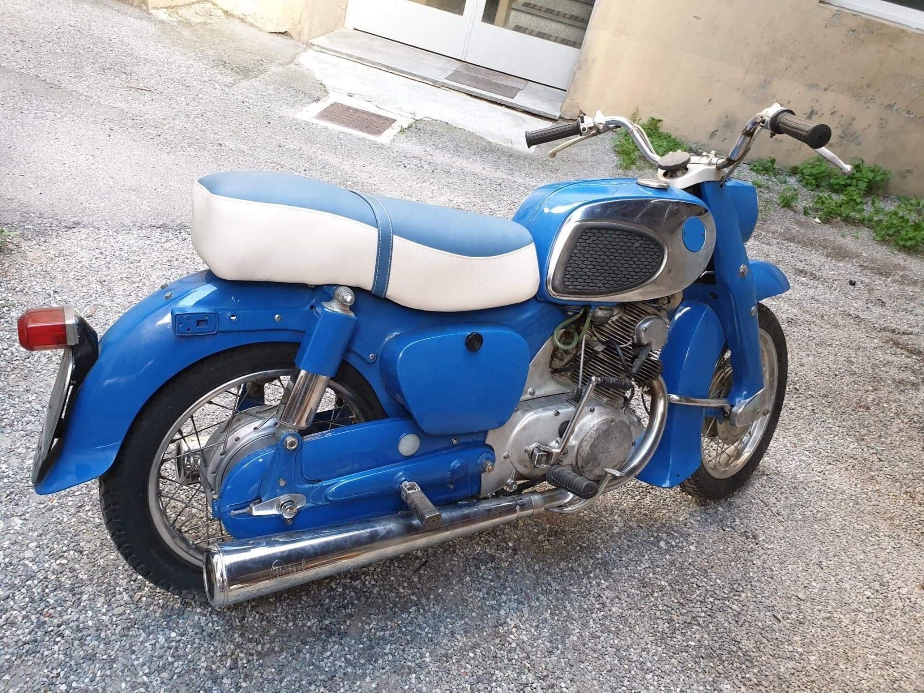 Honda c72 dream kaufen auf Ricardo