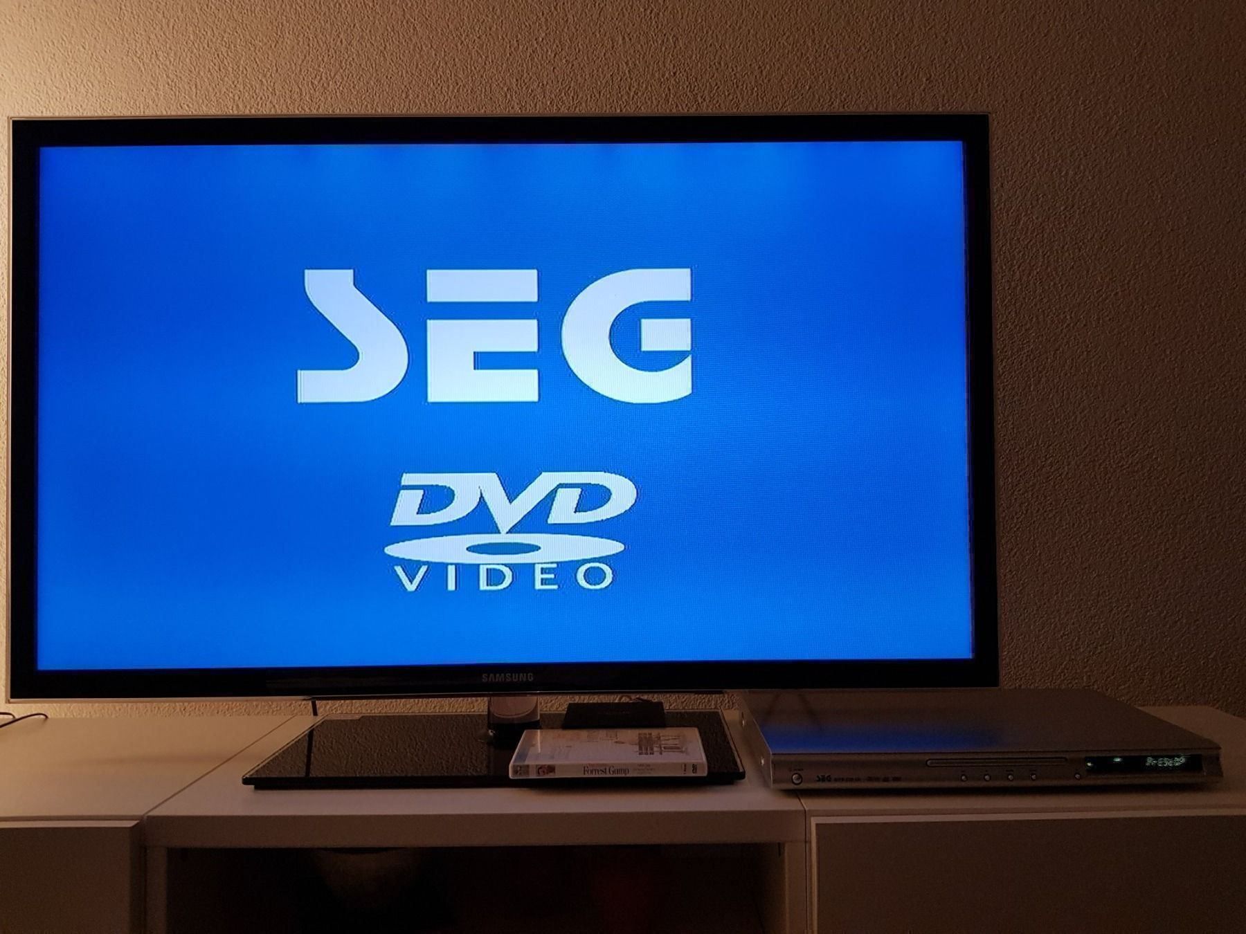 DVD-Sammlung inkl. SEG DVD-Gerät | Kaufen auf Ricardo