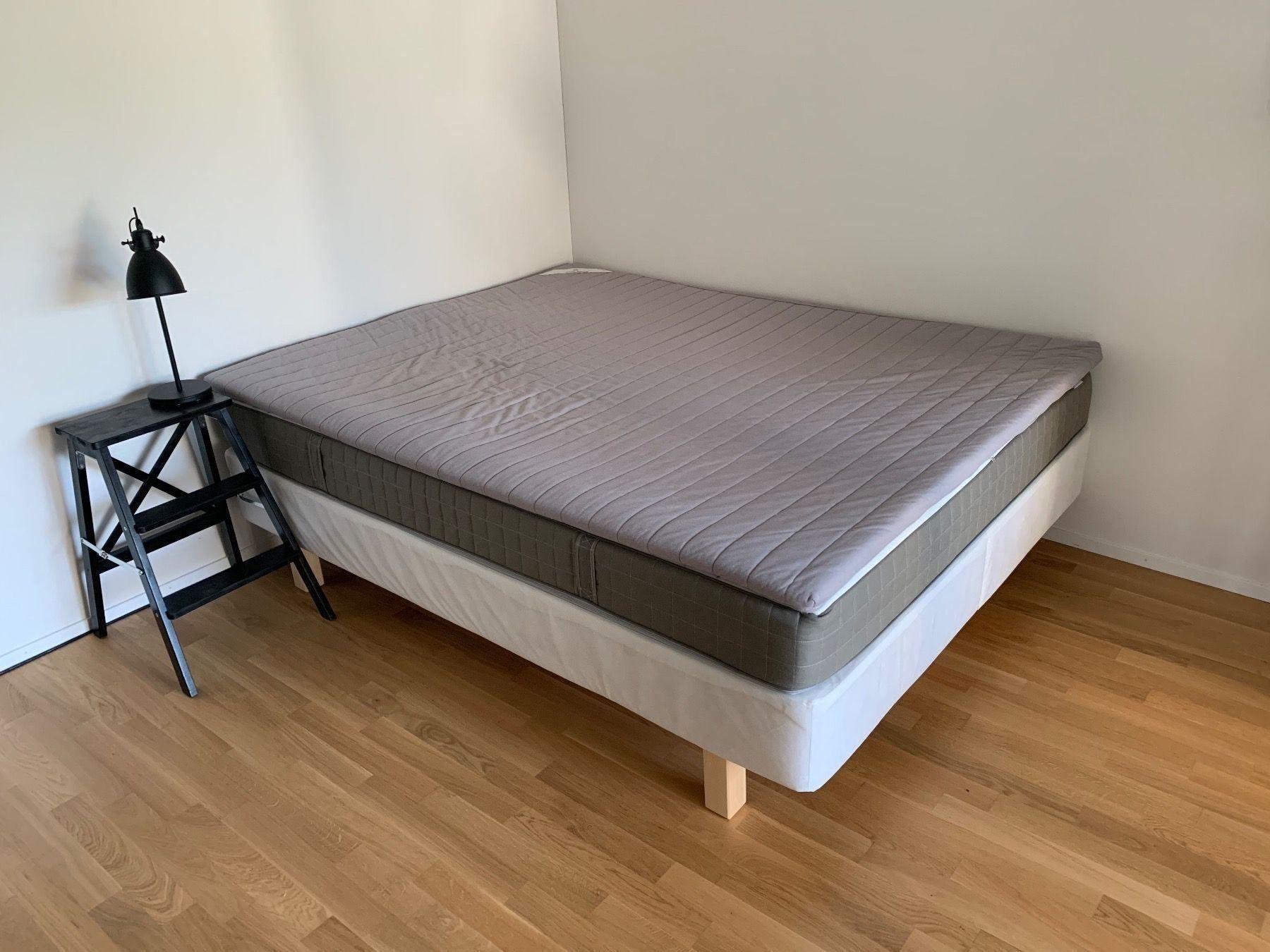 IKEA 160 x 200 bed. Kaufen auf Ricardo