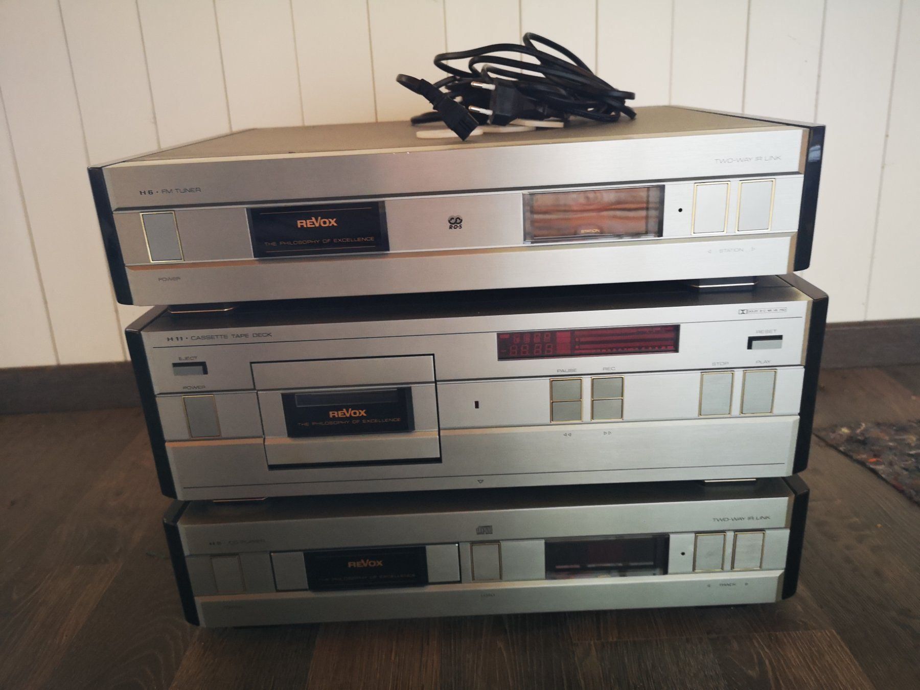 REVOX Stereoanlage, Radio, CD, Kasetten Kaufen auf Ricardo