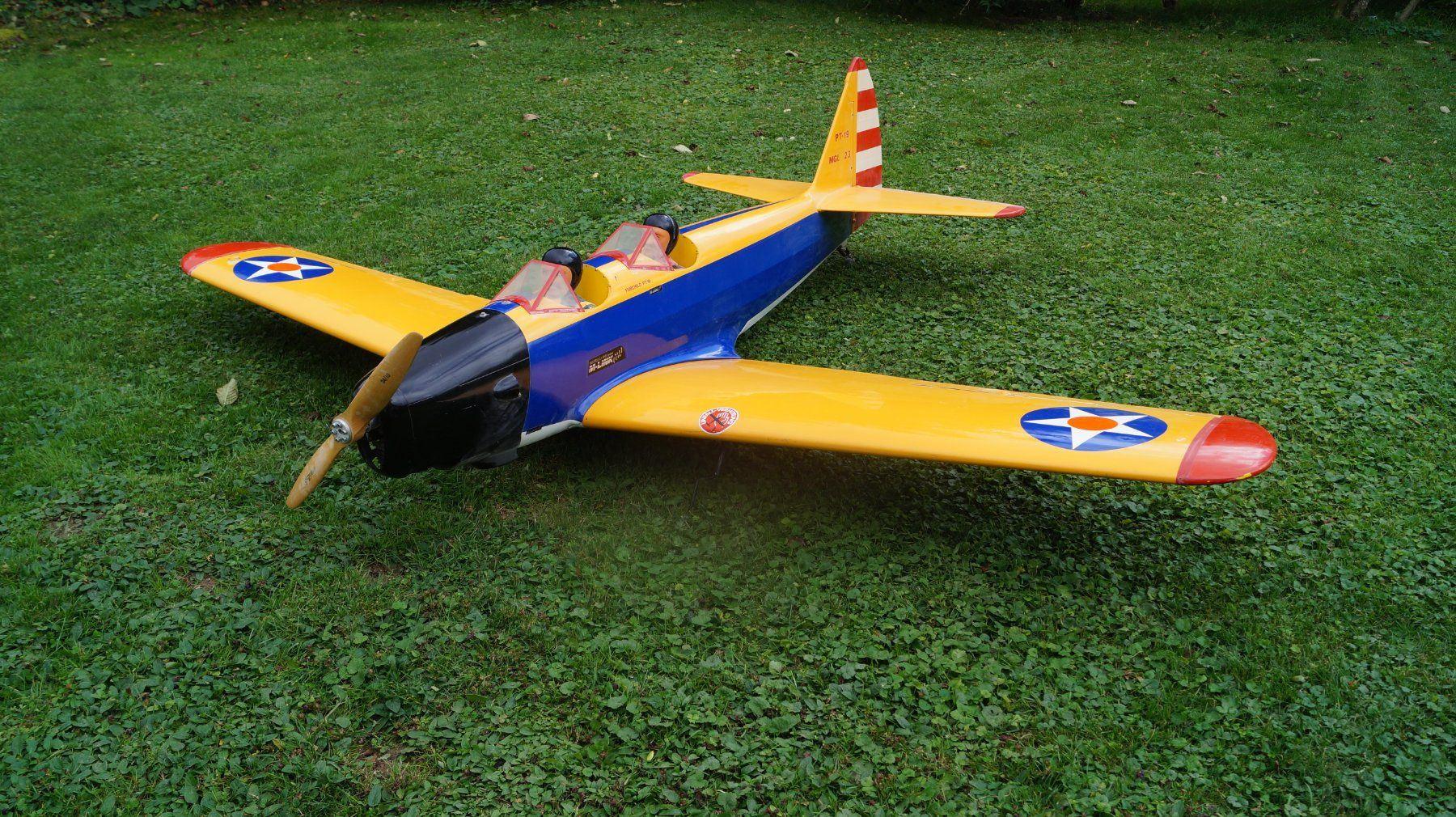 FAIRCHILD PT-26 RCエンジン飛行機 - おもちゃ