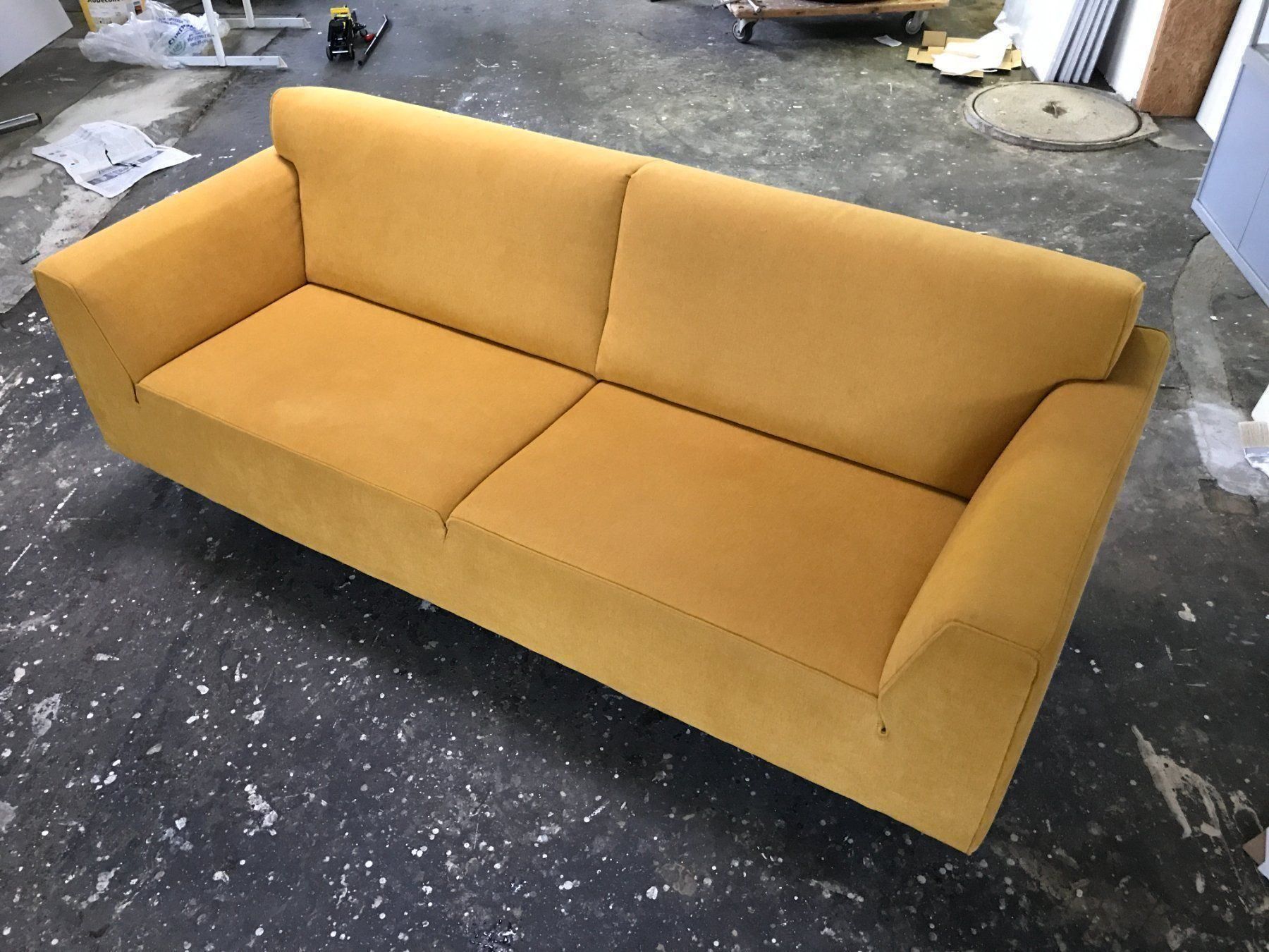 schönes Sofa 215 x 90 cm | Kaufen auf Ricardo