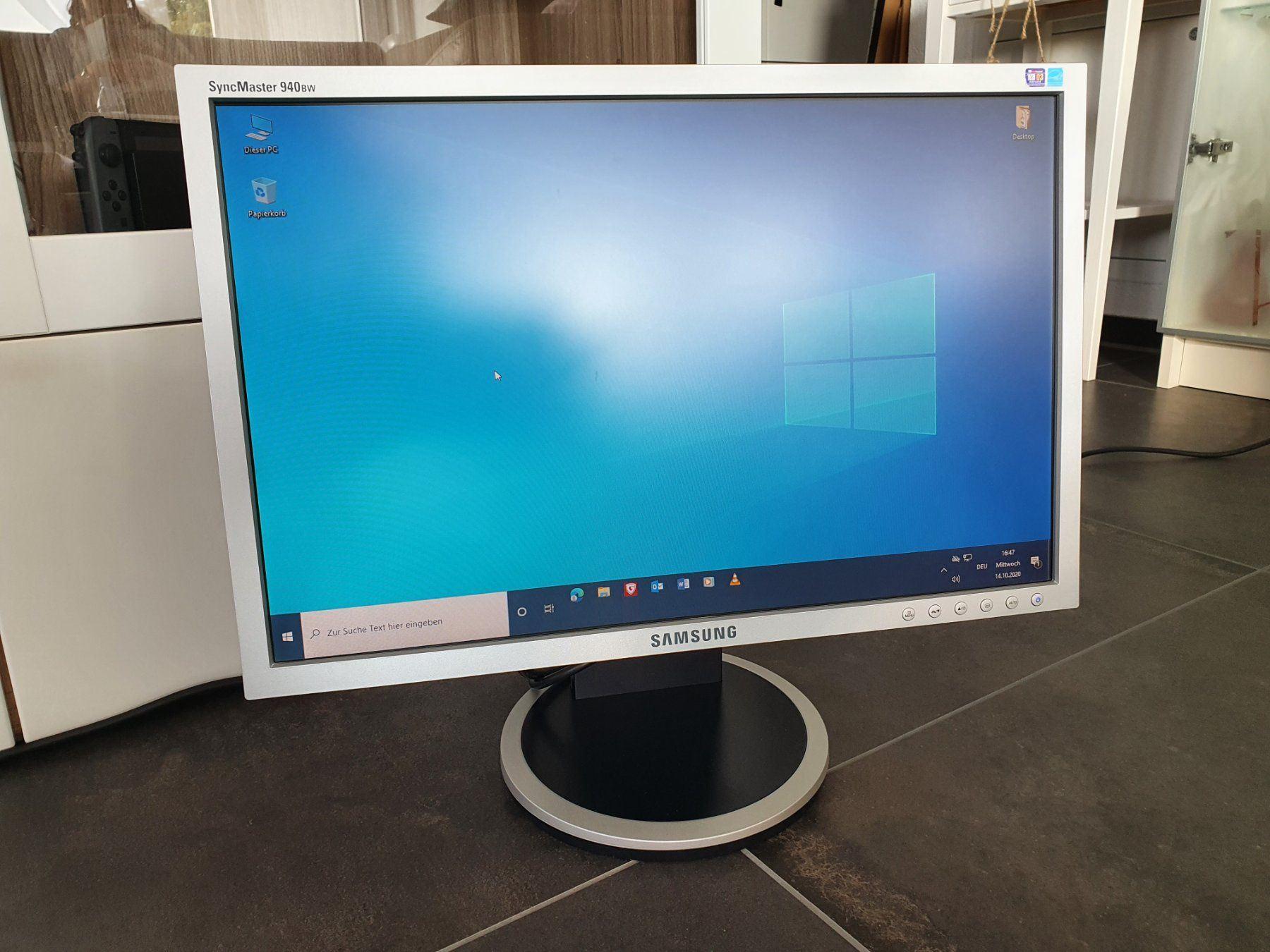 SAMSUNG – SyncMaster 940BW | Kaufen auf Ricardo