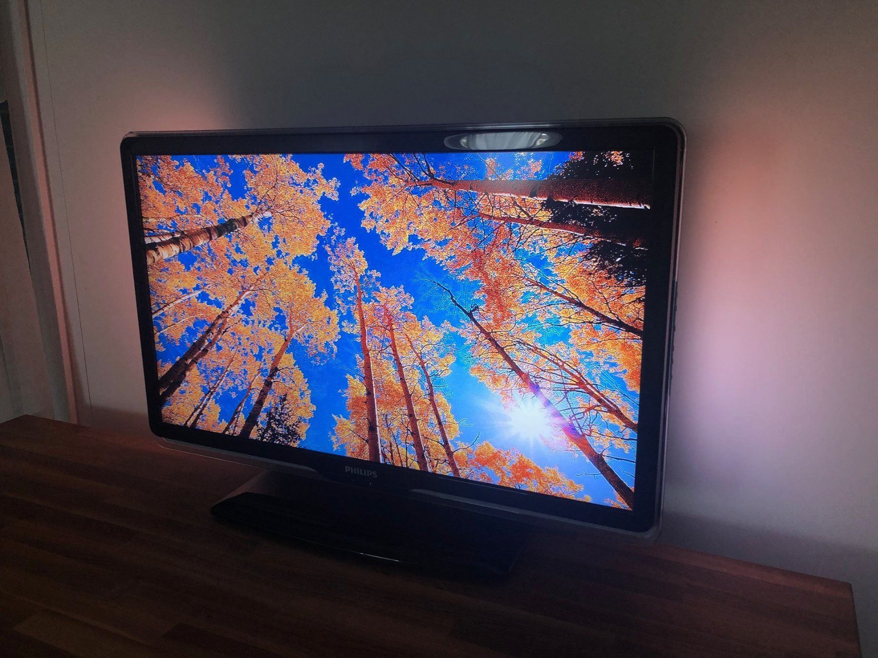 Philips Fernseher 32 Zoll Mit Ambilight Kaufen Auf Ricardo 2887