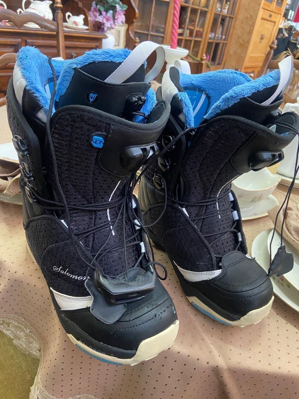 salomon-snowboard-boots-kaufen-auf-ricardo