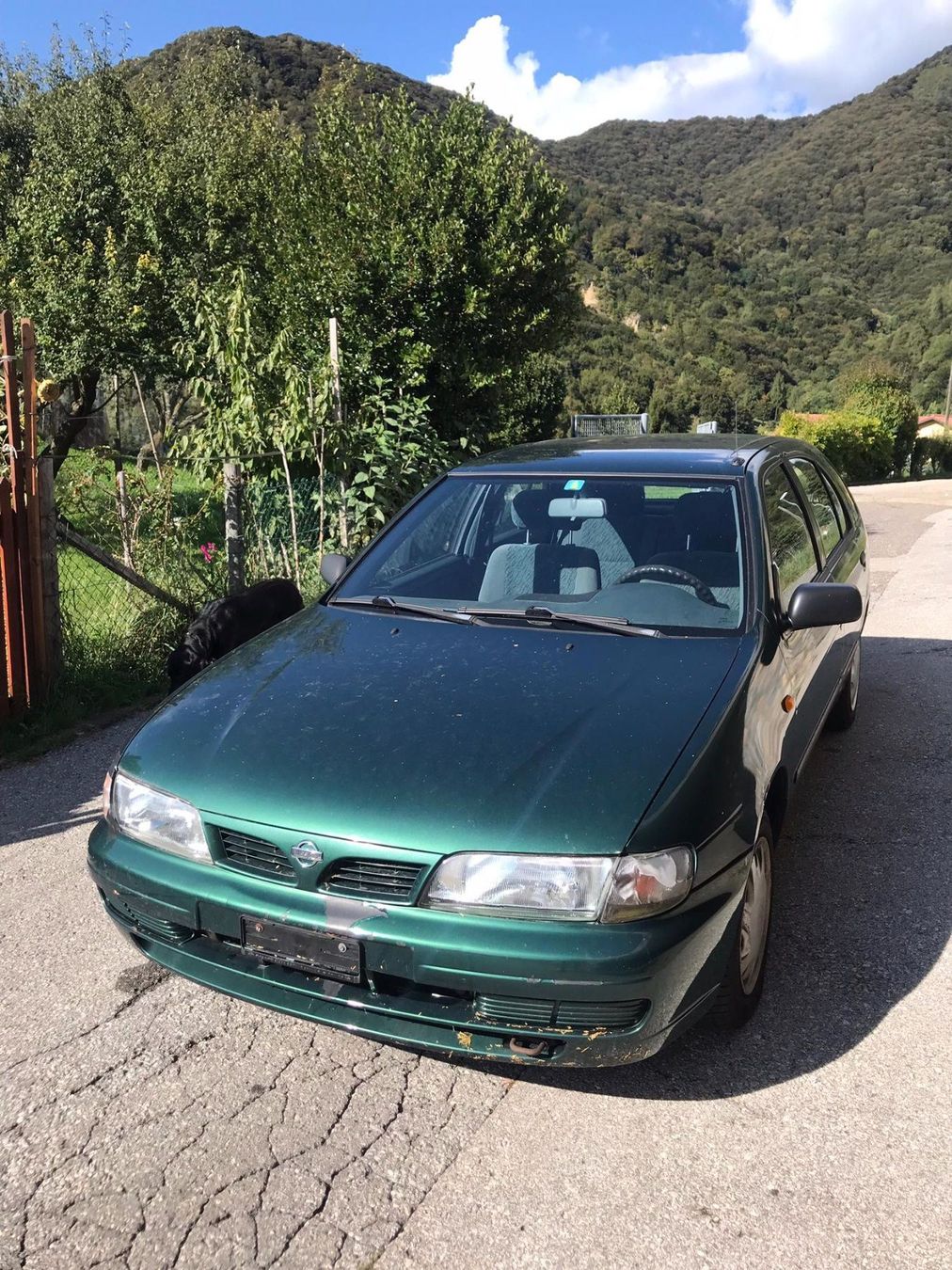 Nissan almera 1996