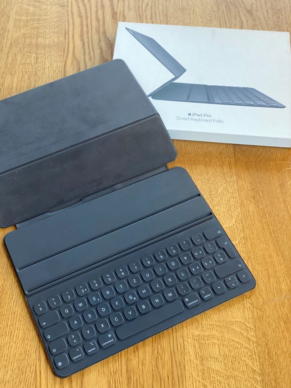 Apple Smart Keyboard Folio 12.9 | Kaufen auf Ricardo