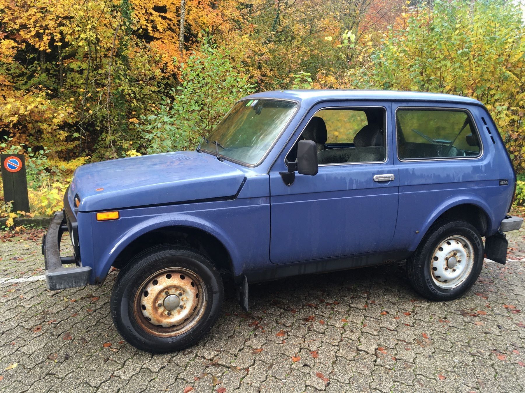 90 lada niva