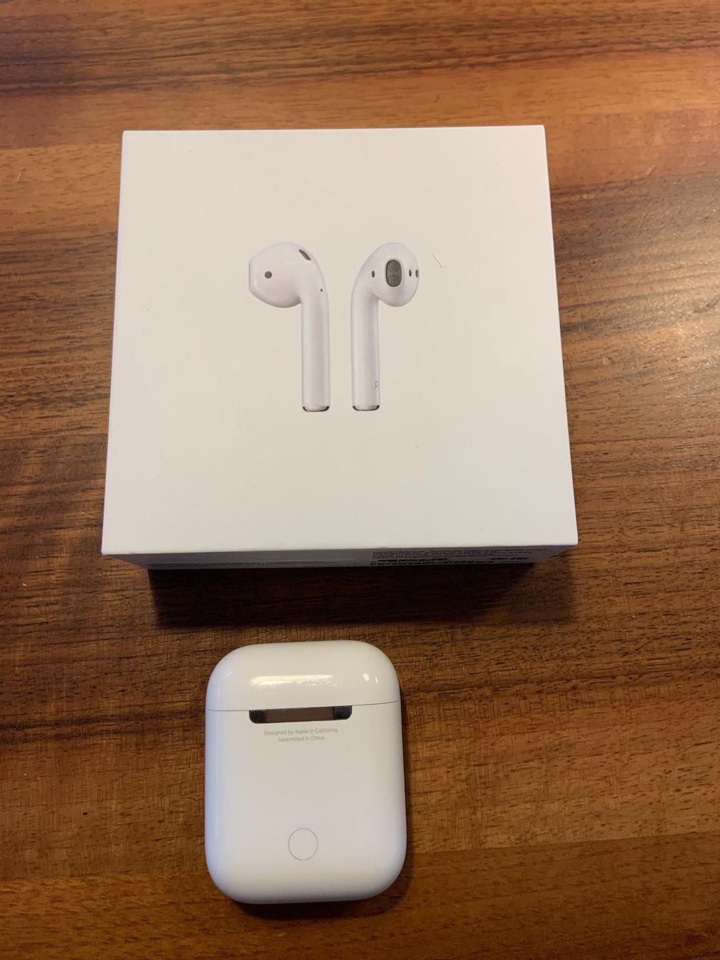 Apple airpods 1 обзор