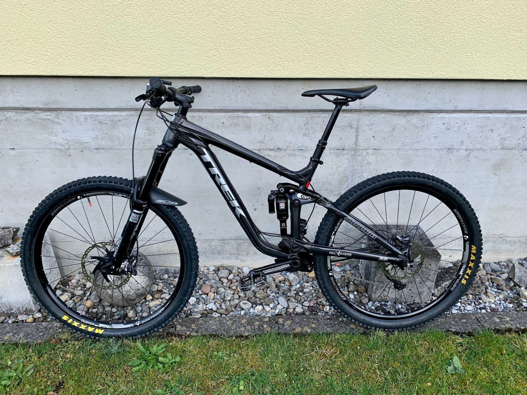 trek slash 9.8 2019 review