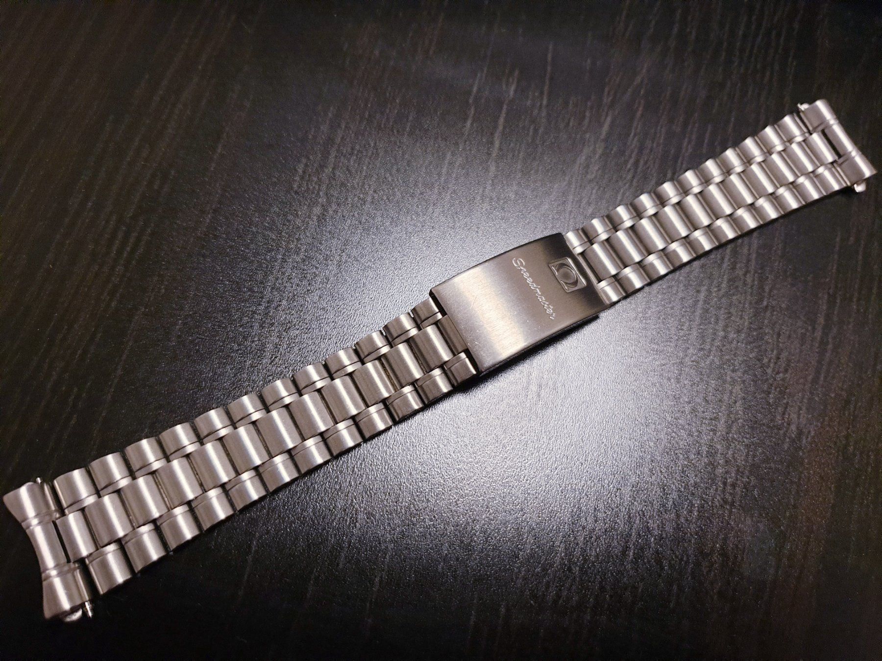 omega 1479 bracelet