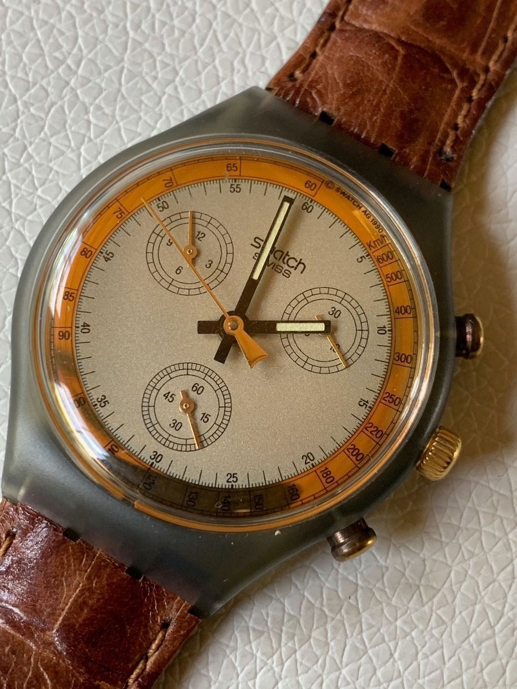 swatch-chrono-goldfinger-scm-100-neu-kaufen-auf-ricardo