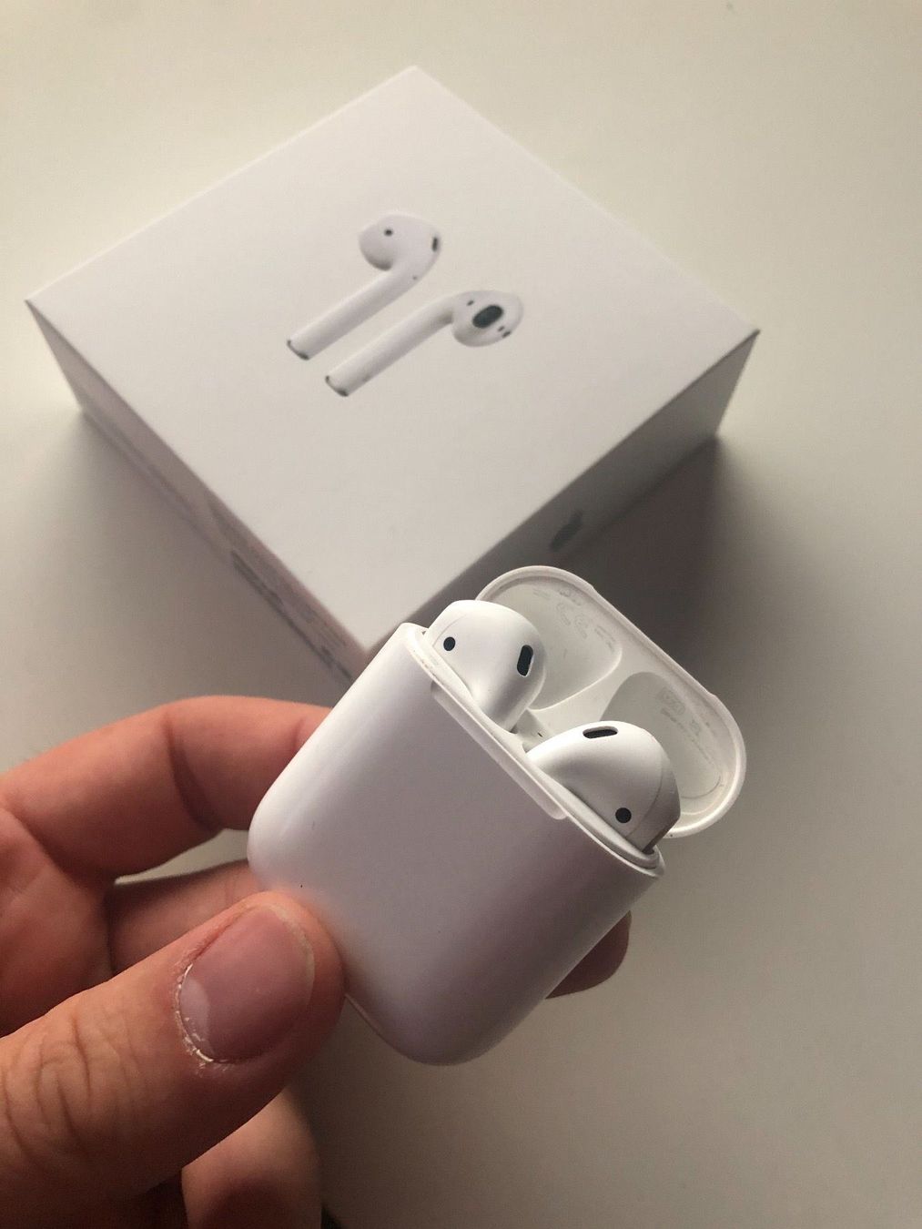 Apple airpods 1 обзор