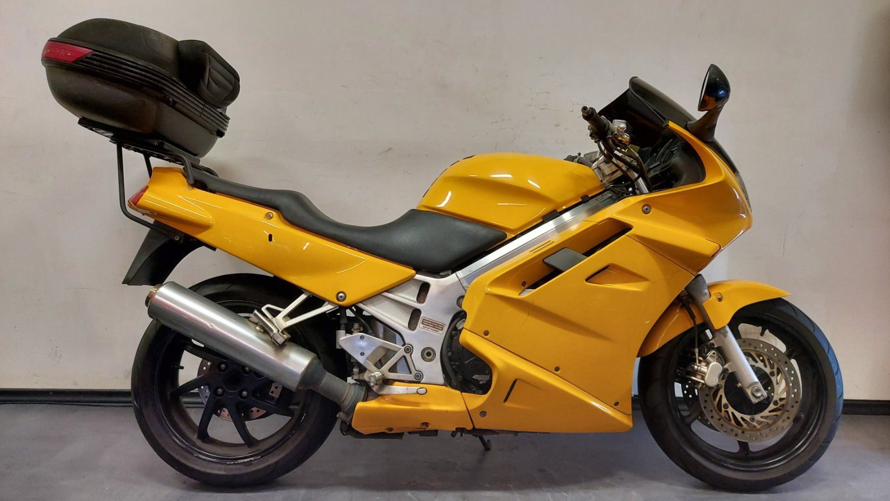 Honda vfr 750 f