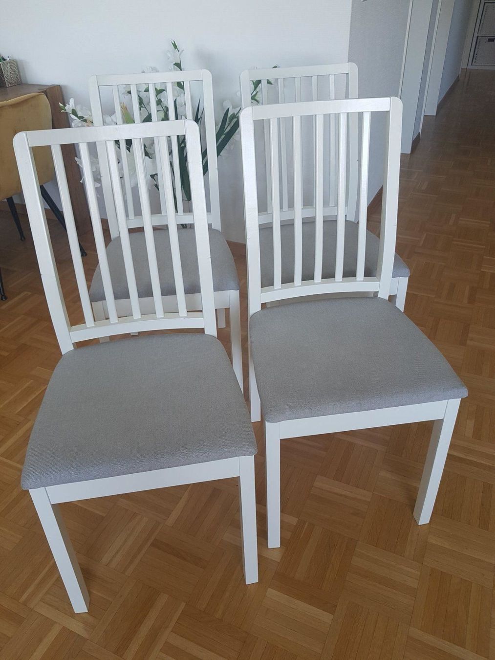 4 Esszimmer-Stühle / Ekedalen IKEA | Kaufen auf Ricardo