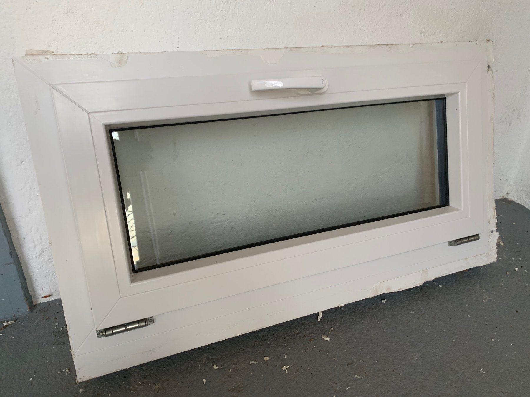 PVCFenster mit 3fach Verglasung 75x31cm Kaufen auf Ricardo