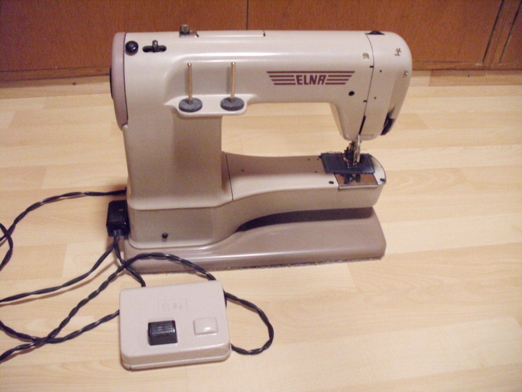 ELNA Supermatic Nähmaschine Acheter sur Ricardo