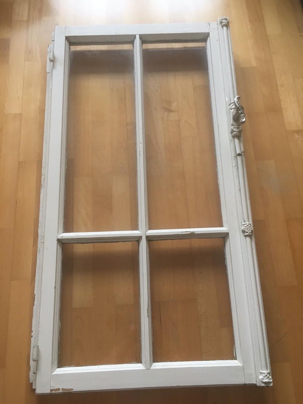 Altes Fenster mit Holzrahmen/Glas Kaufen auf Ricardo