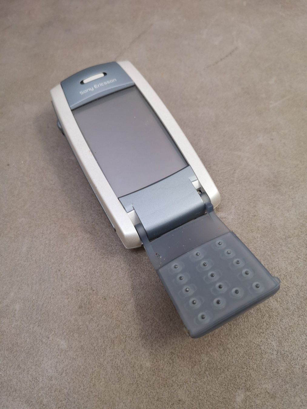 Altes Handy Sony Ericsson Model 713 10 Kaufen Auf Ricardo