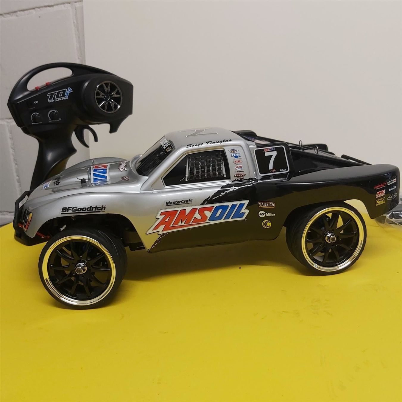 TRAXXAS 1/16 Slash 4x4 VXL grau_schwarz Kaufen auf Ricardo