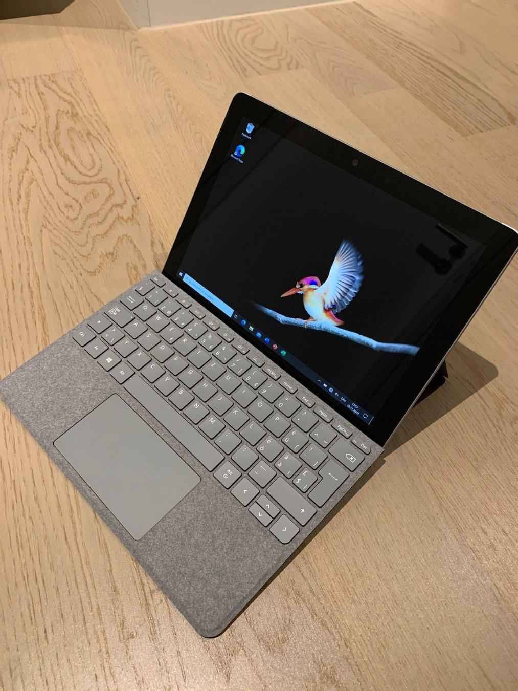 Microsoft - 【美品】Surface Go 128 GB 8GB WiFi タイプカバー付の+