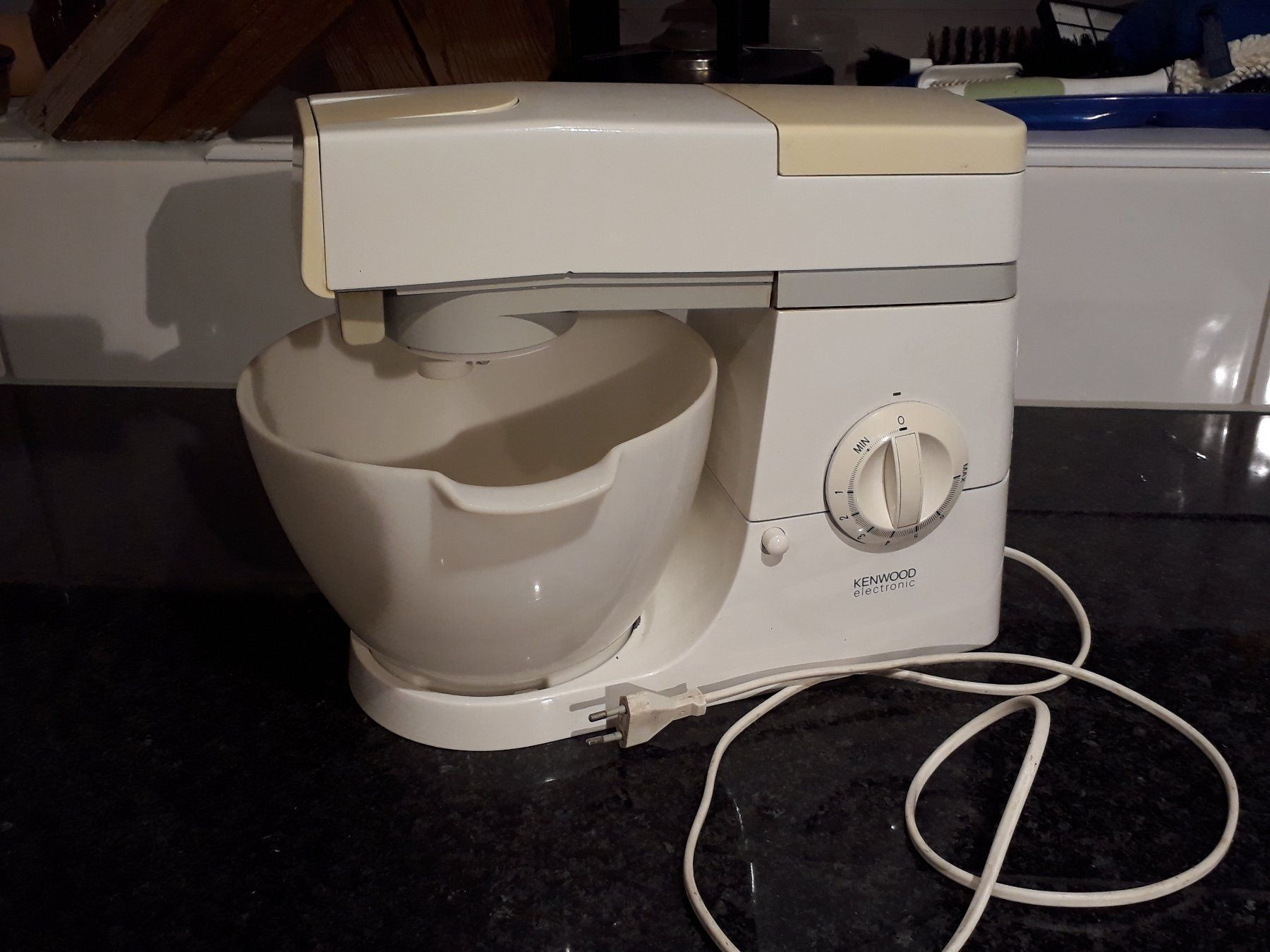 Kenwood Chef KM201 mit Rührschüssel Kaufen auf Ricardo