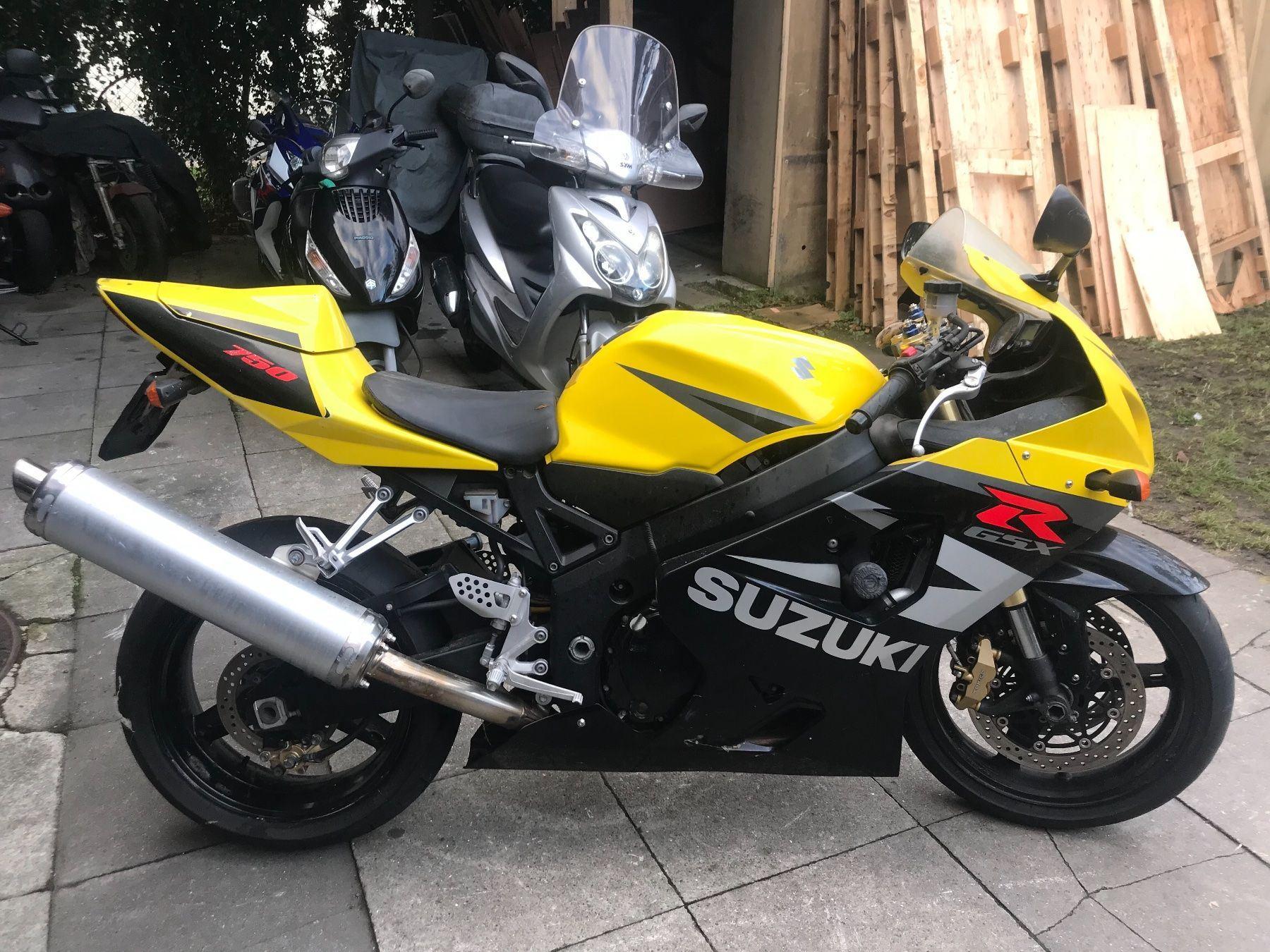 Suzuki gsxr 750 k4