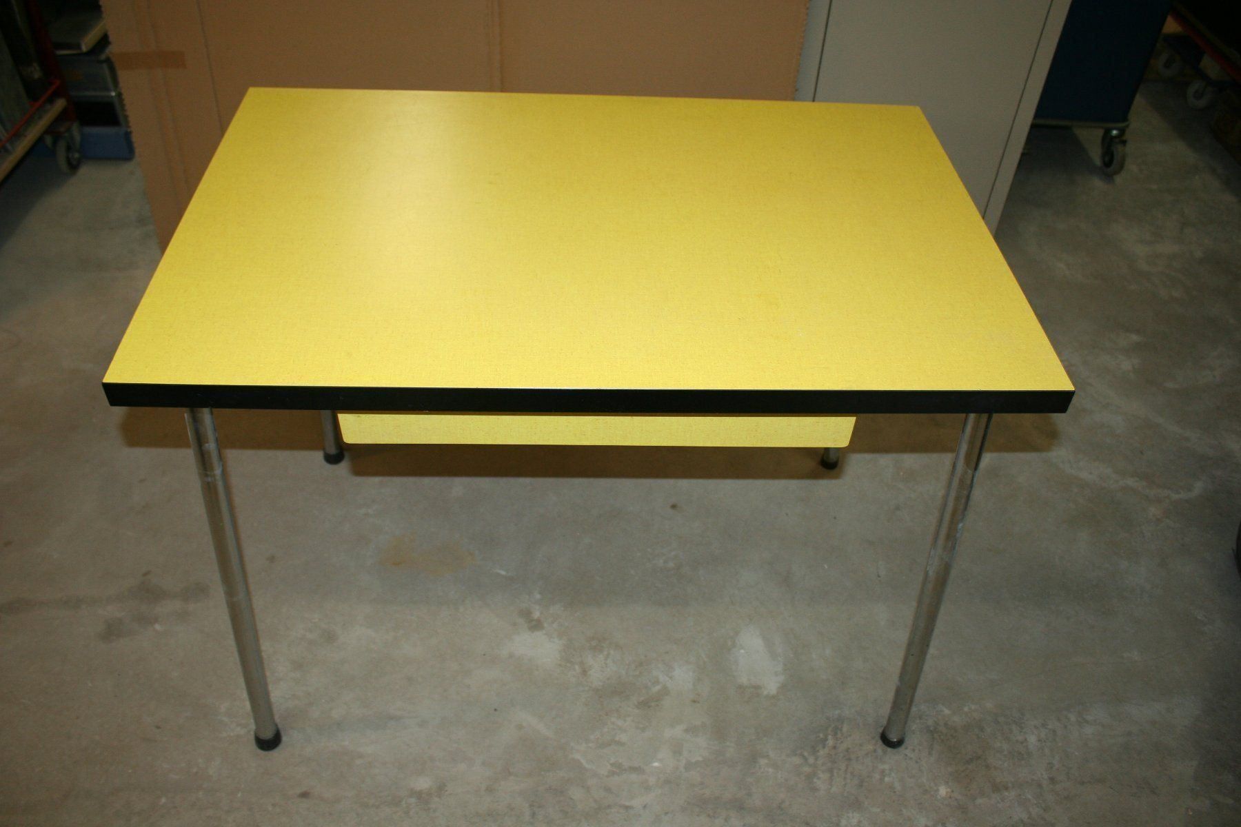 vintage Küchentisch (60er Jahre?) | Acheter sur Ricardo