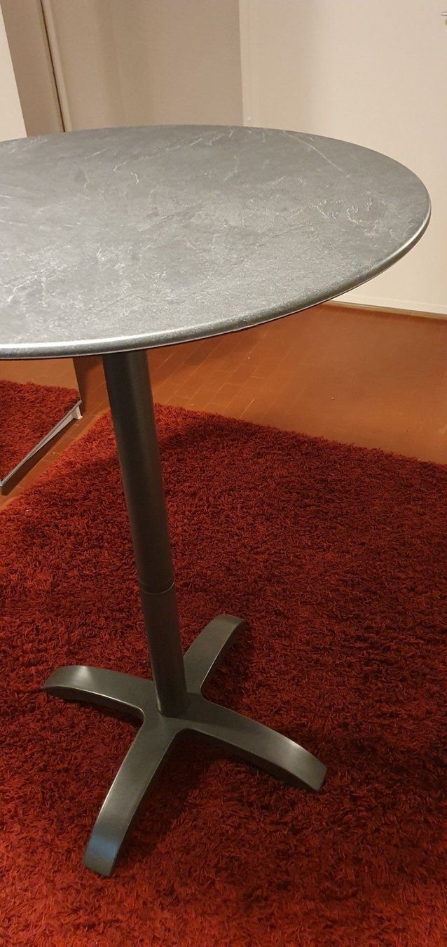 Stehklapptisch für aussen und innen | Kaufen auf Ricardo