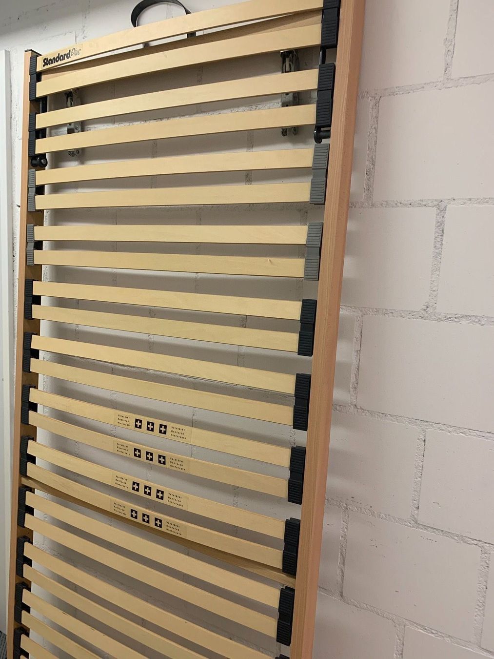 Wie Neu, Lattenrost und Mattraze | Kaufen auf Ricardo